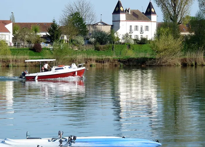 Les Reflets