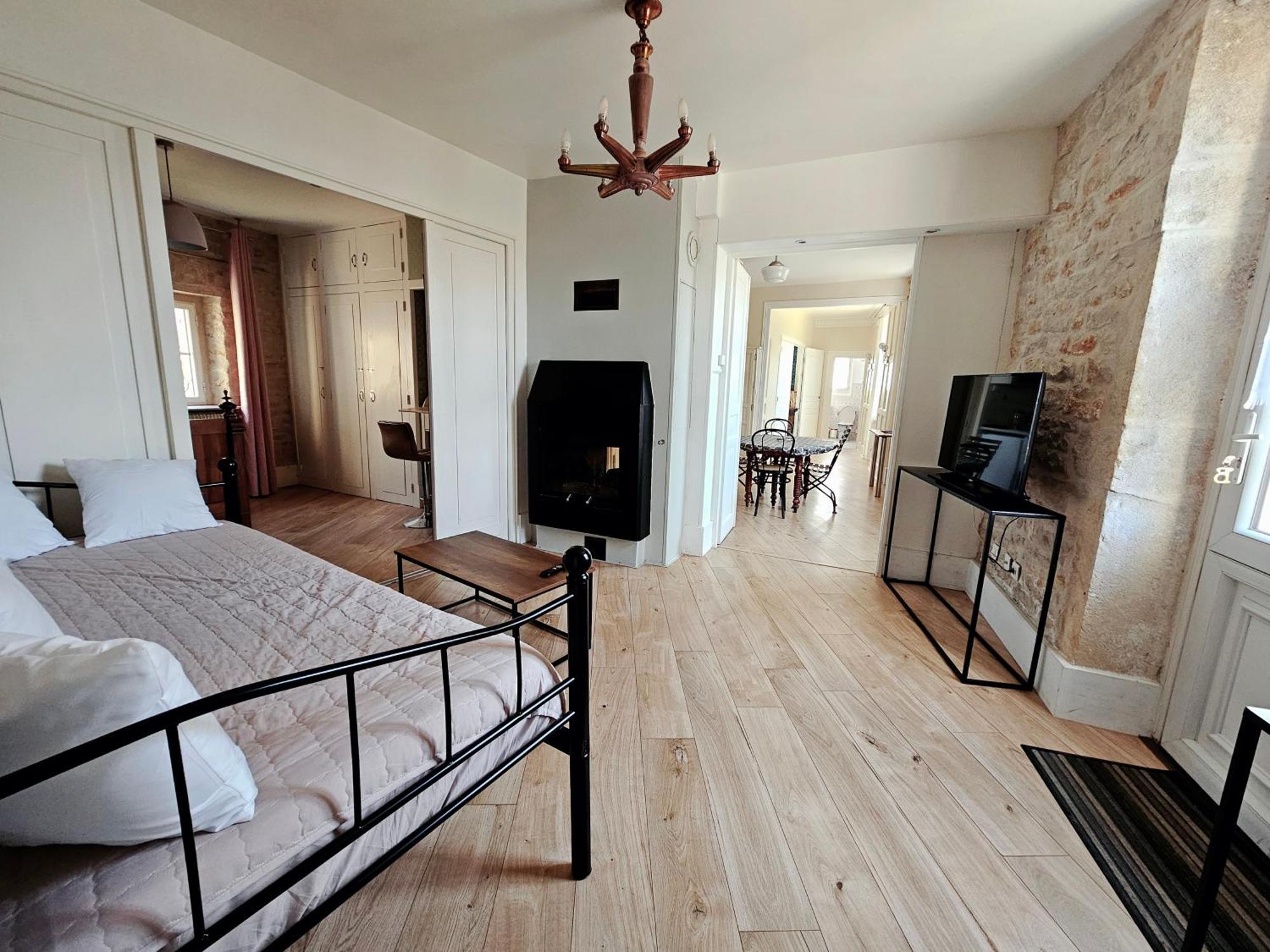 Les Reflets Apartment *
