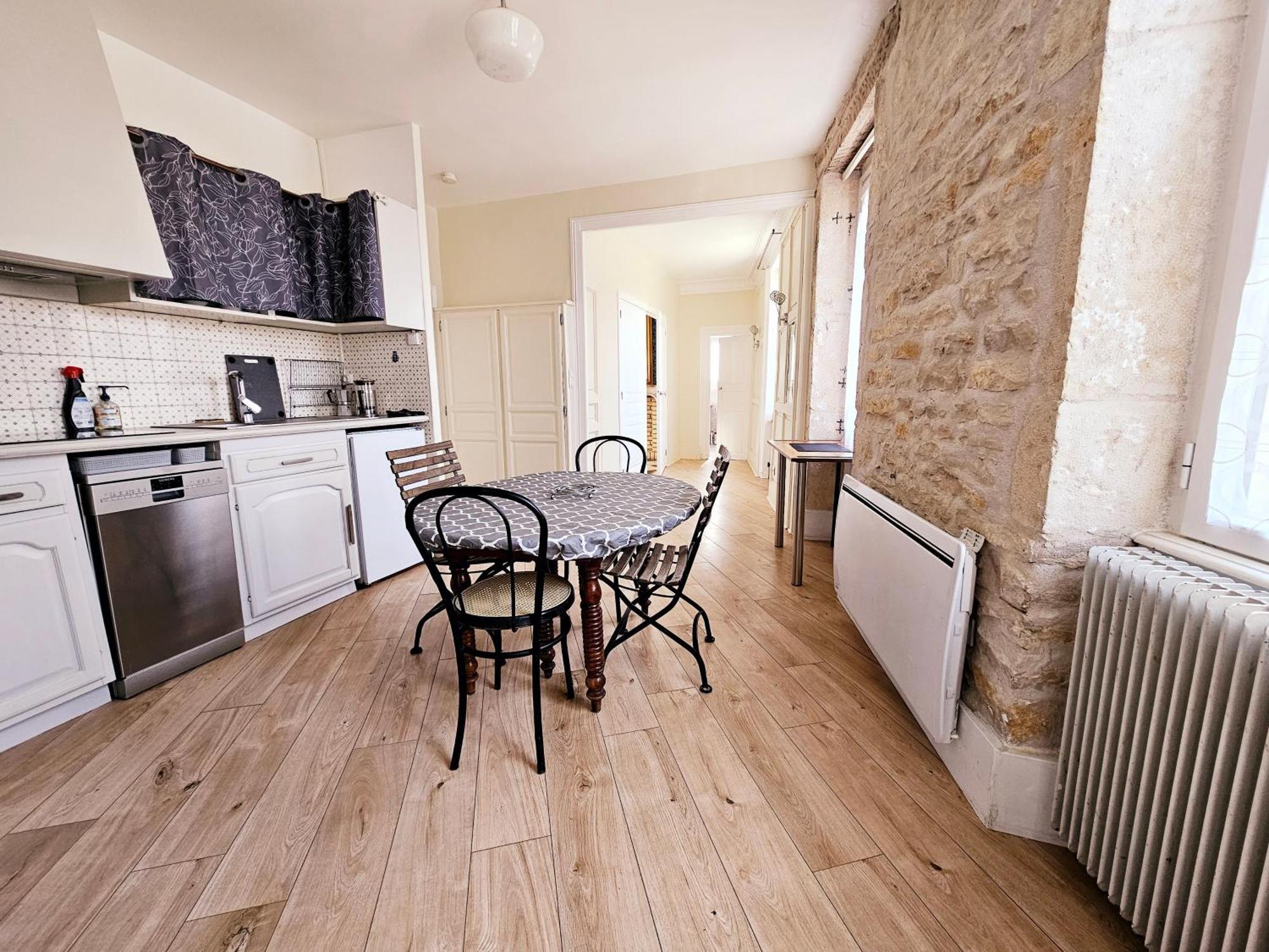 Les Reflets Apartment